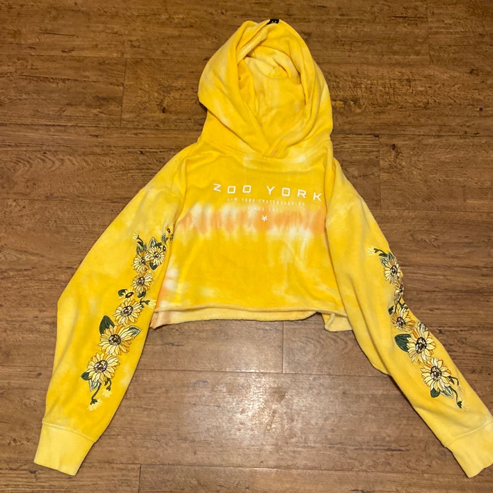 Zoo York yellow long sleeve Crop Top with Floral Printed Sleeves
